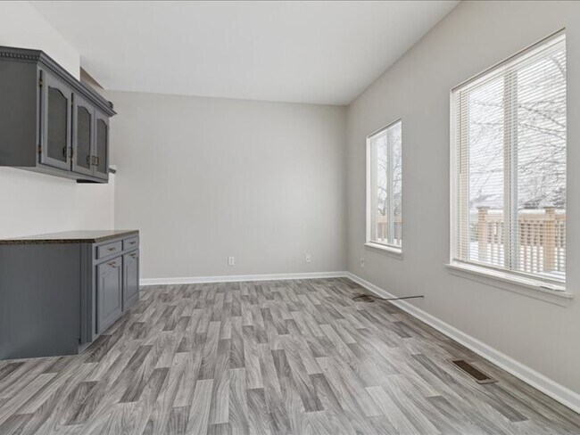 Photo - 14228 S Napa Cir