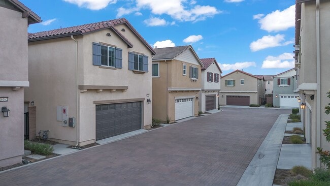 Photo - 16162 Juno Way