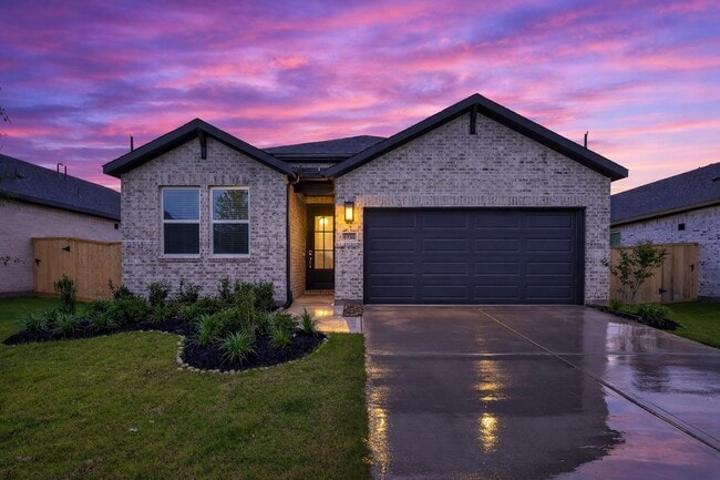 Building Photo - 9730 Westminster Mnr Dr