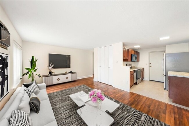 Photo - 260 Tremont St Unit 3