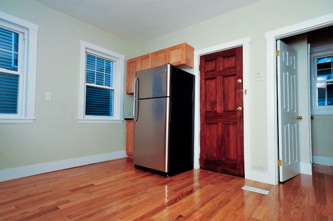 Photo - 1 Ridgewood St