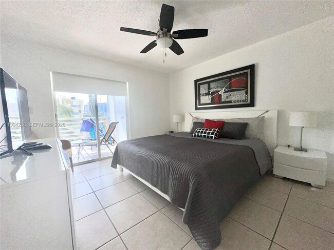 Photo - 17801 N Bay Rd Unit 513