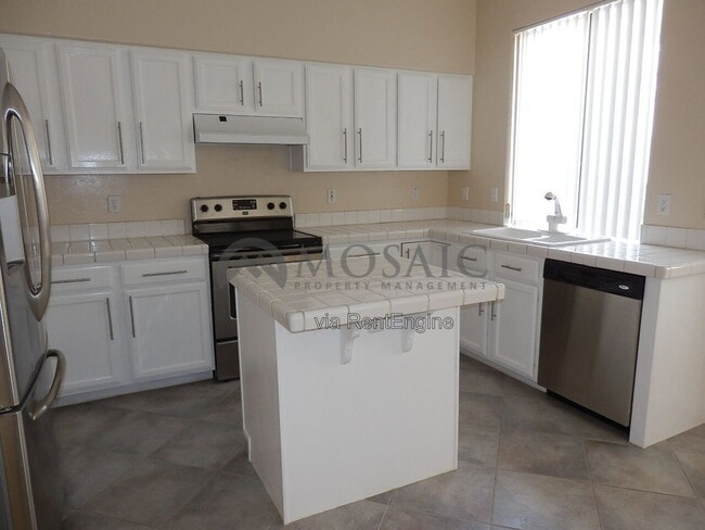 Photo - 2106 E Briarwood Terrace