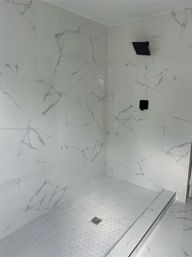 Photo - 18130 NW 25th Ave Apartamento Unidad 1