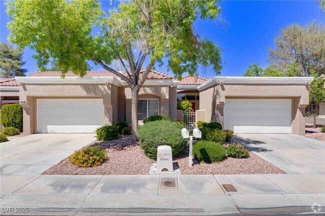 Building Photo - 8632 Desert Holly Dr Rental