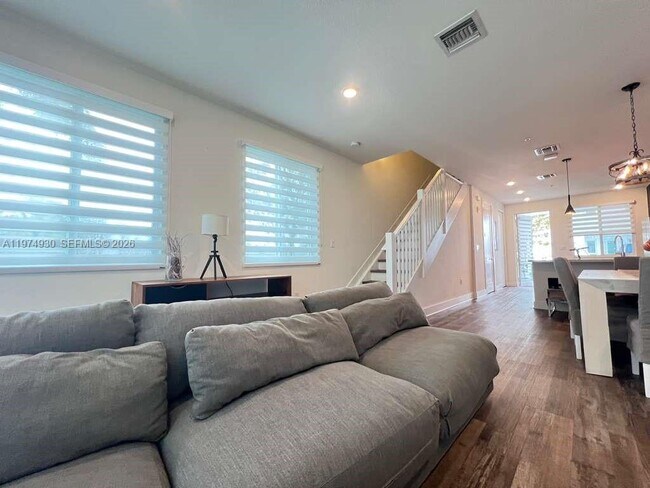 Photo - 10229 NW 64th Ter Unit 101