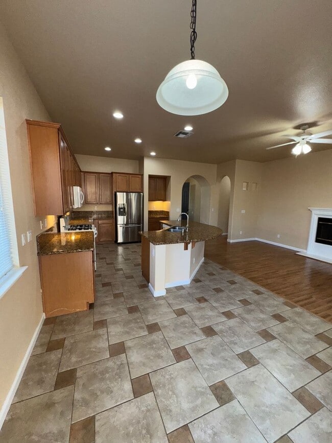Building Photo - A Great House to Call Home!