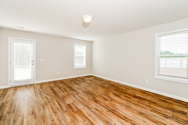 Photo - 359 Tondee Wy