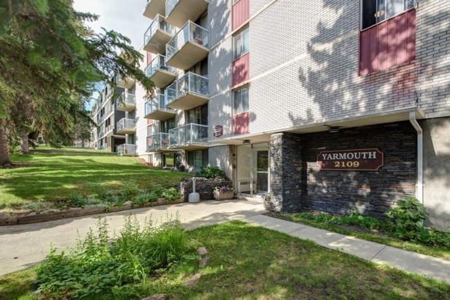 Photo - Yarmouth Apartments