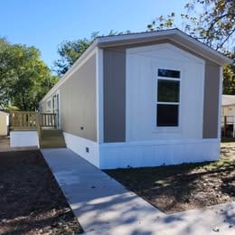 Building Photo - 161 Sawyer St