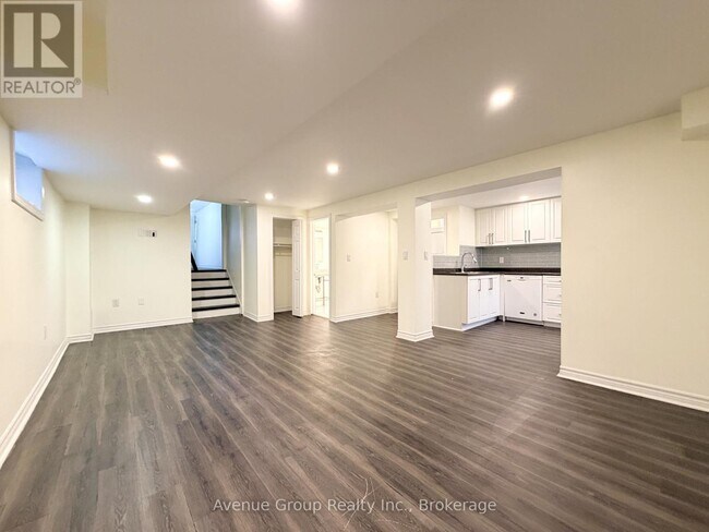 Photo - 116 Pindar Crescent