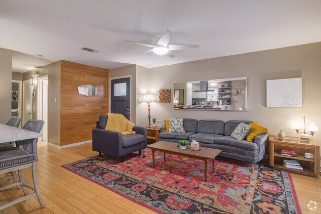 Building Photo - 2906 Westhill Dr Rental