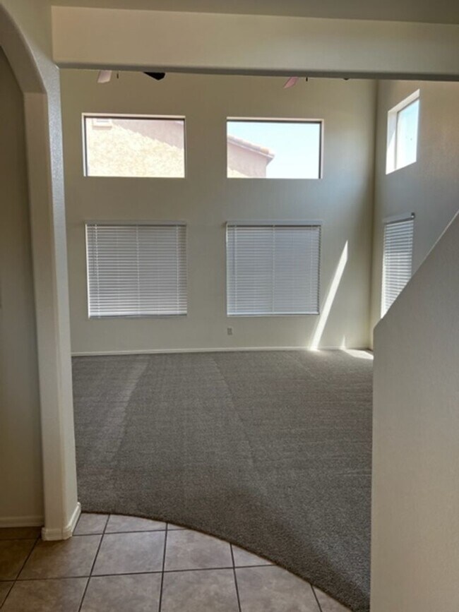 Beautiful Home in Cooper Commons Chandler!