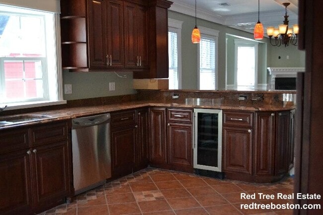 Photo - 127 Nonantum St