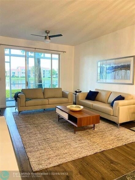 Photo - 7755 Yardley Dr Unidad 112