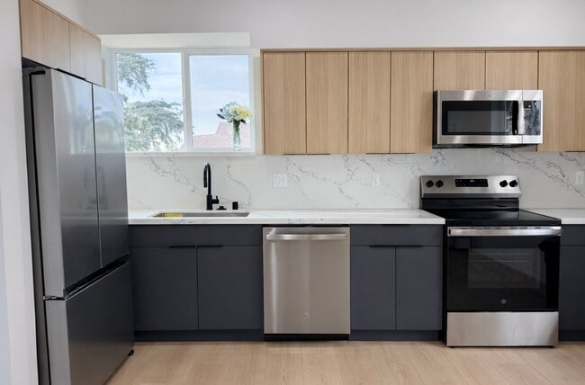 Photo - 232 E 27th St Unit 232 East 27th Street
