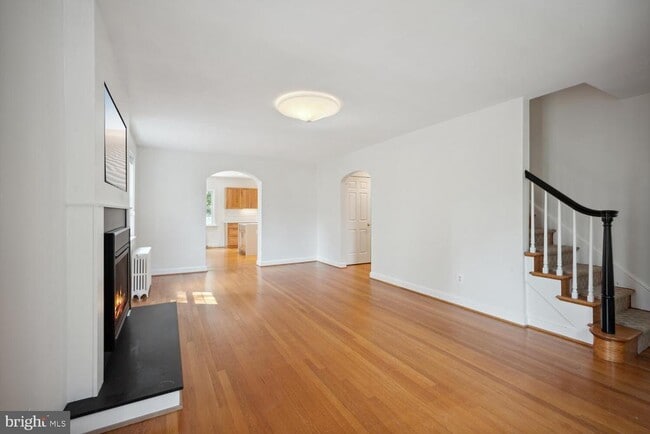 Photo - 2612 Fordham Rd