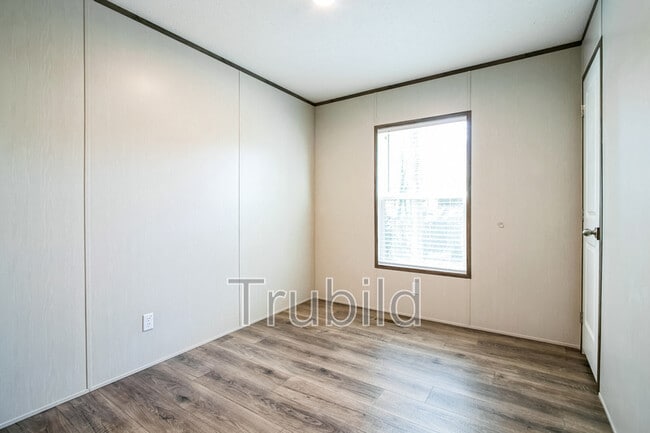 Photo - 1915 Cardell Rd