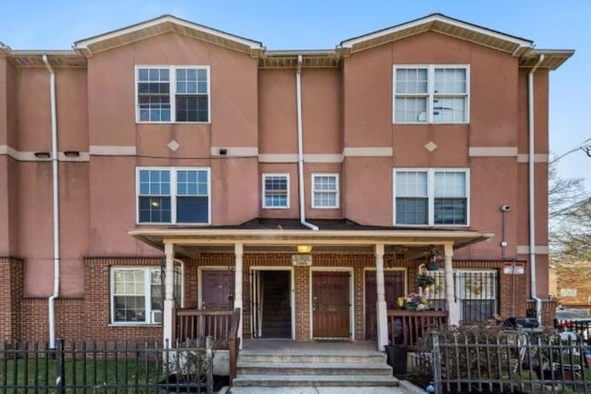 Building Photo - Westmont Village Rental