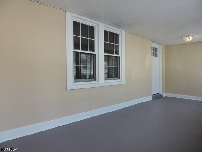 Building Photo - 209 Liberty St Rental