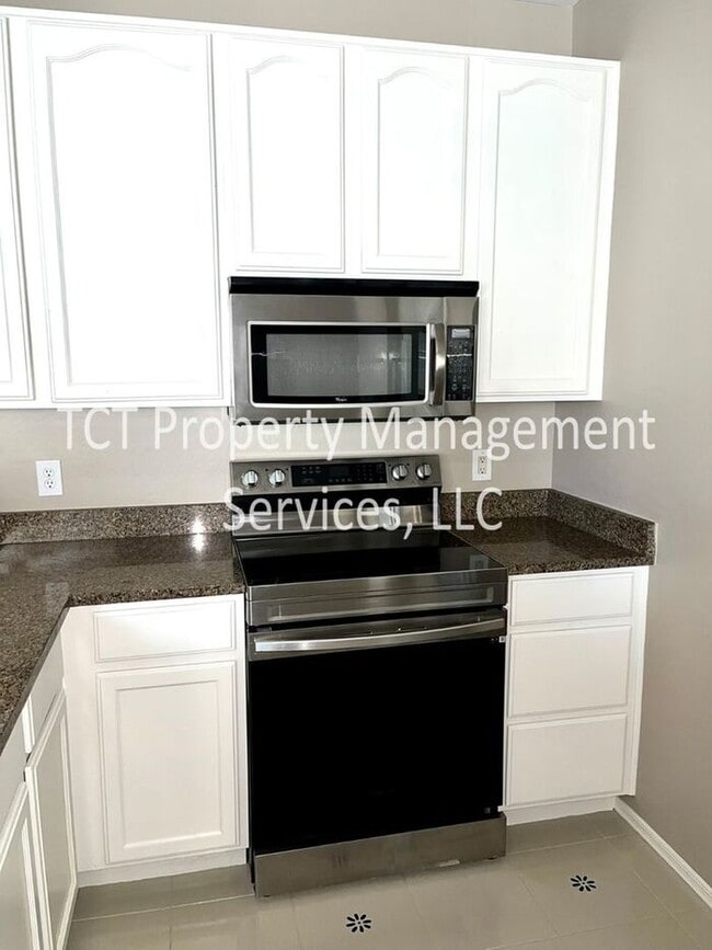 Photo - 3 Bedroom Townhome in Power Ranch!