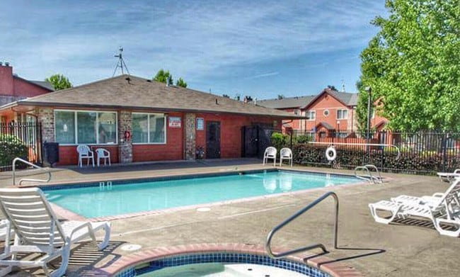 Photo - Fairview Oaks Woods