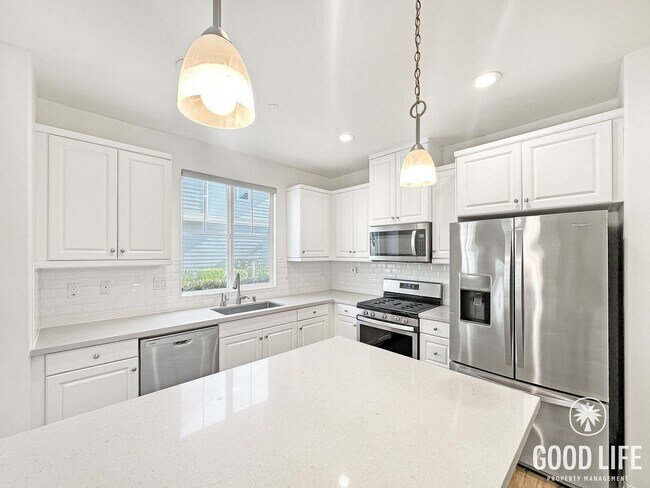 Photo - Beautiful 3B/2.5BA Townhouse in Imperial Beach with Loft, Private Patio & 2-Car Garage