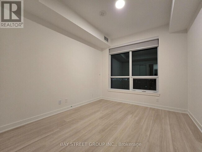 Photo - 50 Upper Mall Wy Unit 1806B