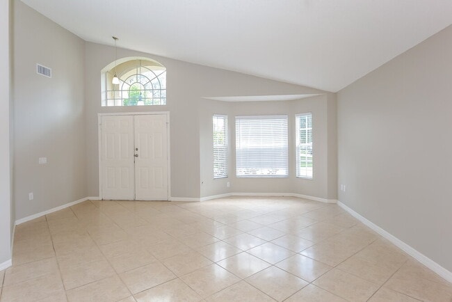 Photo - 402 Sangria Dr