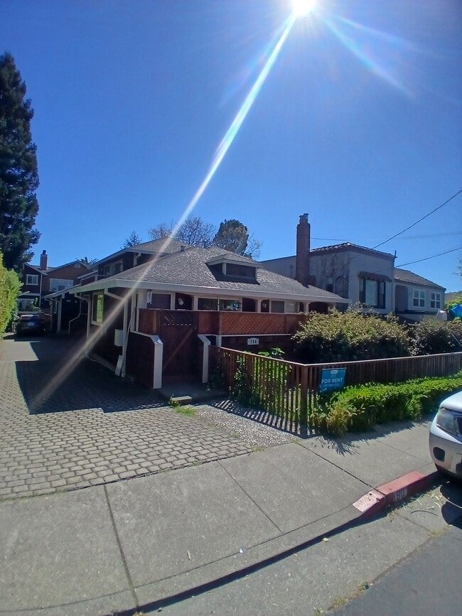 Building Photo - 190 Union St