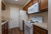 2BR, 2BA - 960 SF
