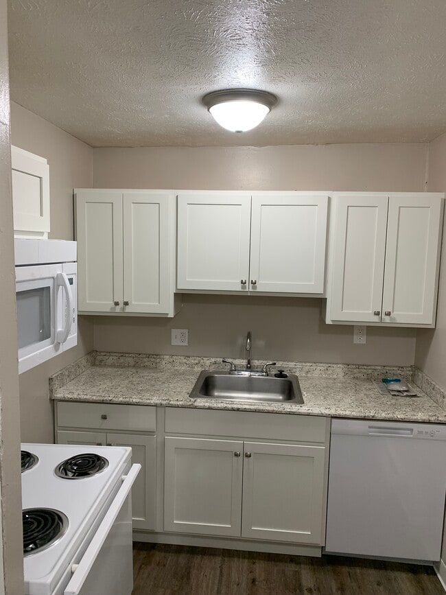 Queensdale Apartments