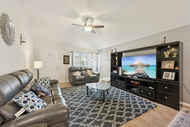 Photo - 2222 Mountain Quail Wy
