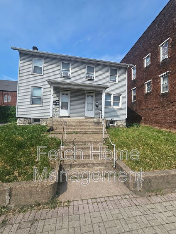Building Photo - 17 S Front St