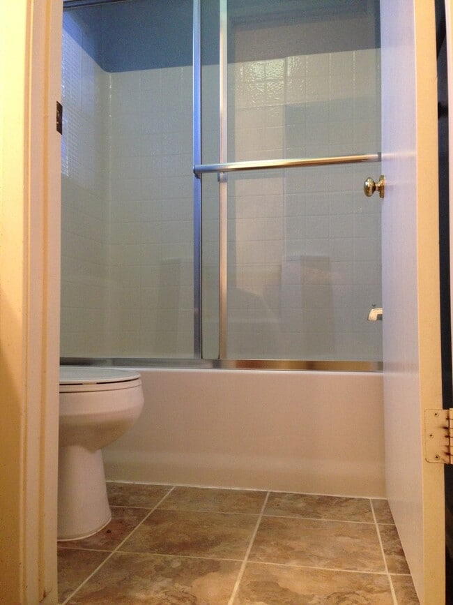 Photo - Silver Creek area. 4BD 2 BA. CLEAN,  NEWLY...