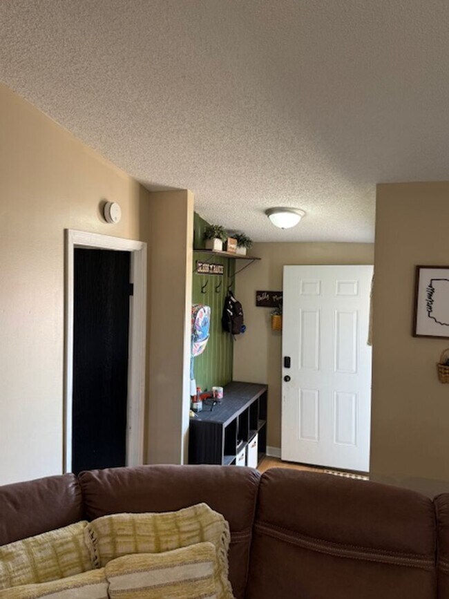 Photo - Room to Roam