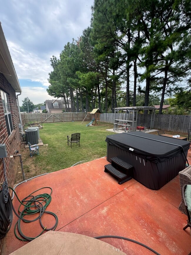 Building Photo - 714 N 28th St Rental