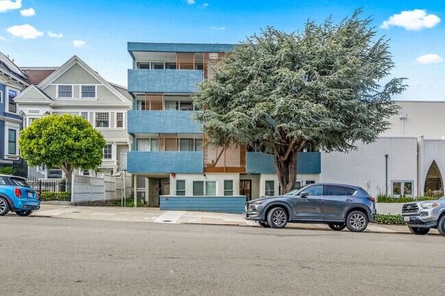 Photo - 1920 Pacific