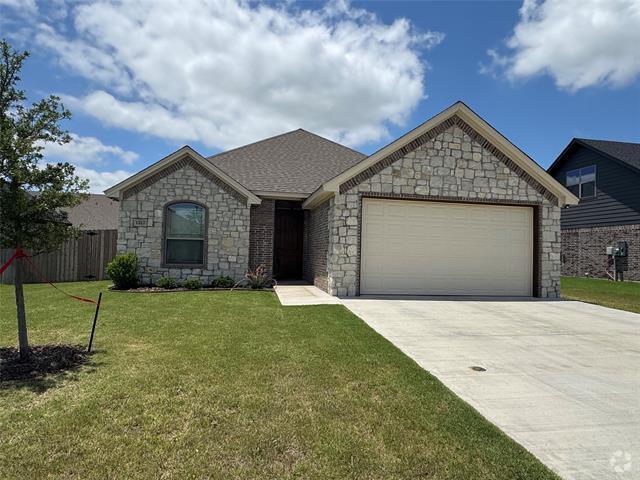Building Photo - 1317 Oleander Dr Rental