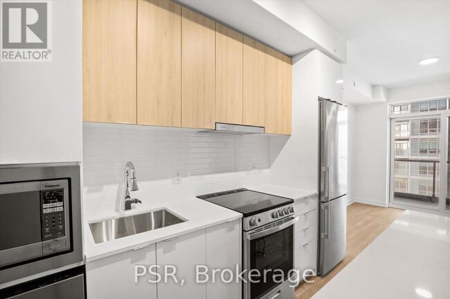 Photo - 30 Upper Mall Wy Unité 1908