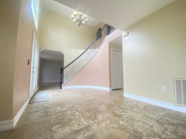 Photo - 4/2.5 Clermont Home with fenced yard