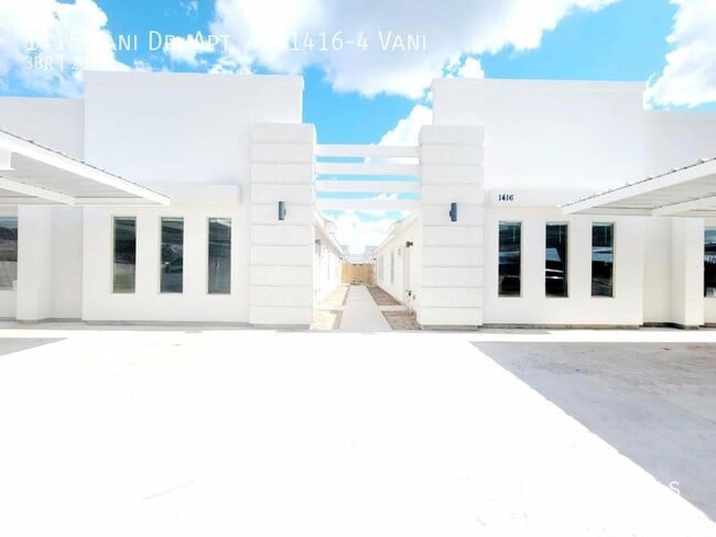 Building Photo - 1416 Vani Dr Unit 1416-4 Vani