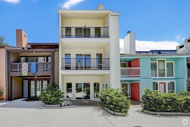 Building Photo - 2022 Lakewood Ct Rental