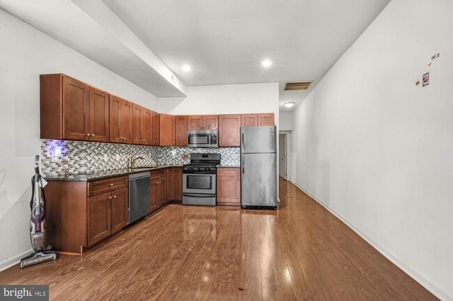 Building Photo - 1631 W Girard Ave Unit 2 Rental