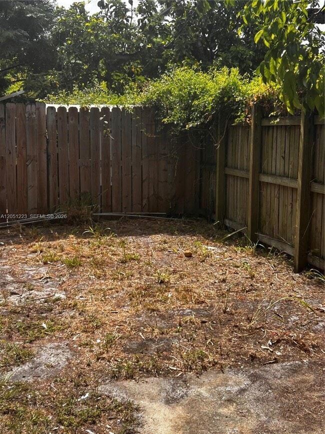 Photo - 4510 SW 38th St Unit 3