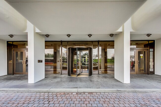Photo - 3200 N Lake Shore Dr Unit 710