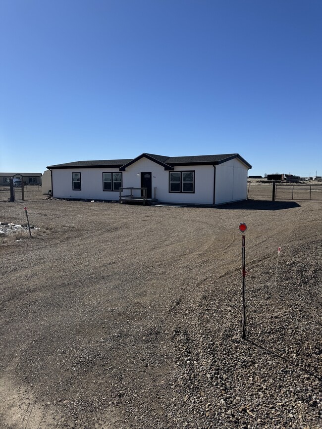 Photo - 285 SW Sky Blue Wy