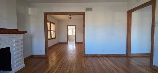 Photo - 5515 W Grace St