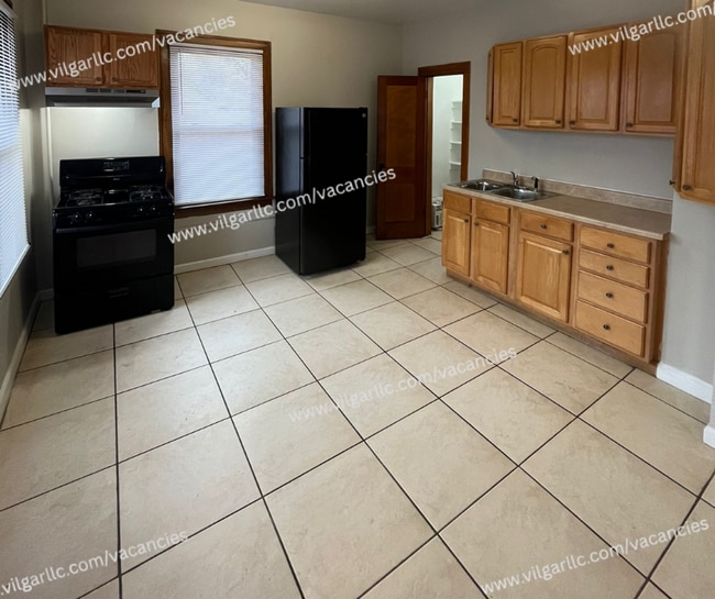 Photo - 461 Hayes St Unit 3 (2W)