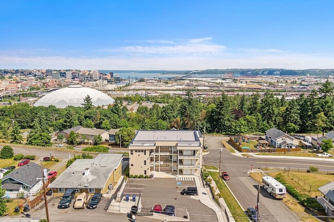 Photo - 624 E 32nd St Unit SI ID1296625P